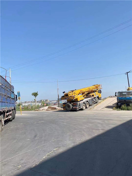 贵溪市25吨吊车的租赁价格大概是多少？